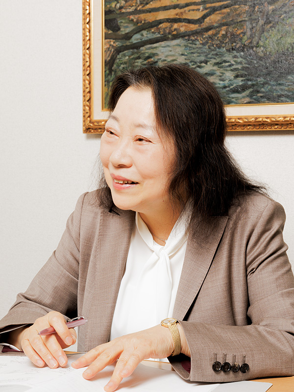米倉洋子弁護士写真